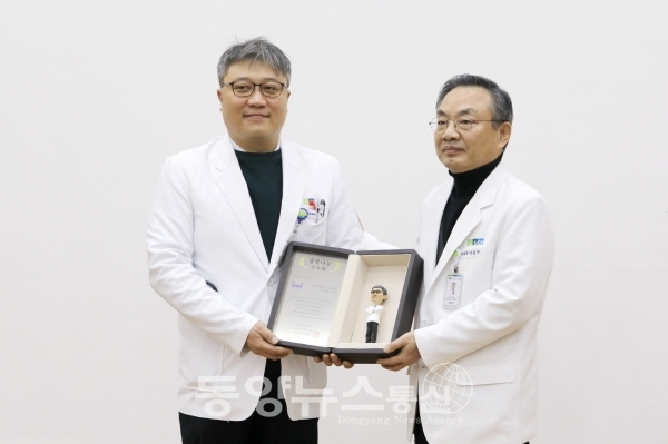 순천향대천안병원 오혁진(왼쪽) 교수.