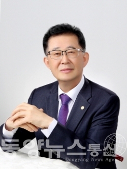 남서울대학교 서문동 사무처장.