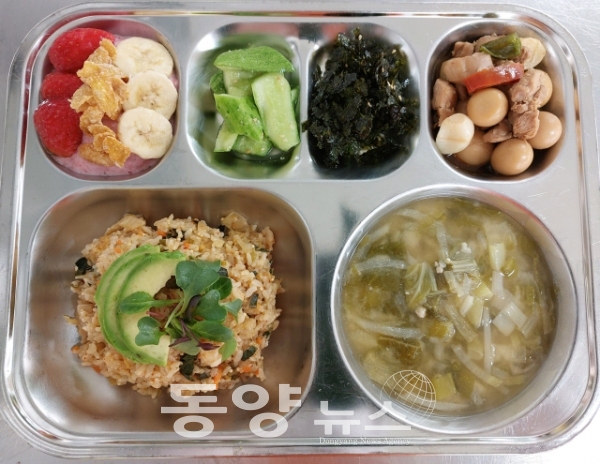 대구 천내초등학교에서 지난 3월 15일 제공된 급식. (사진=대구시교육청 제공)