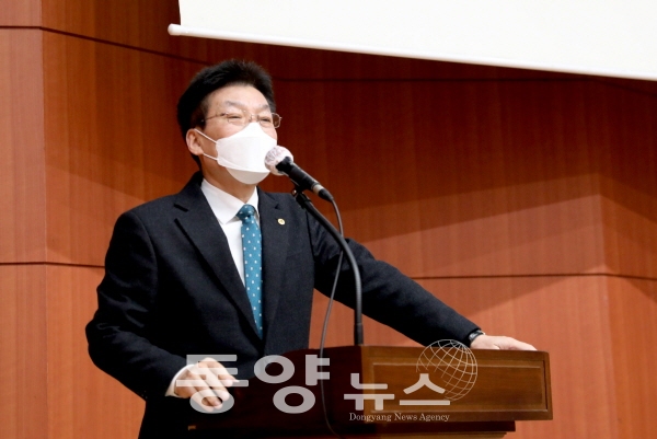 백석문화대학교 송기신 총장이 인사말을 전하고 있다. (사진=백석문화대 제공)