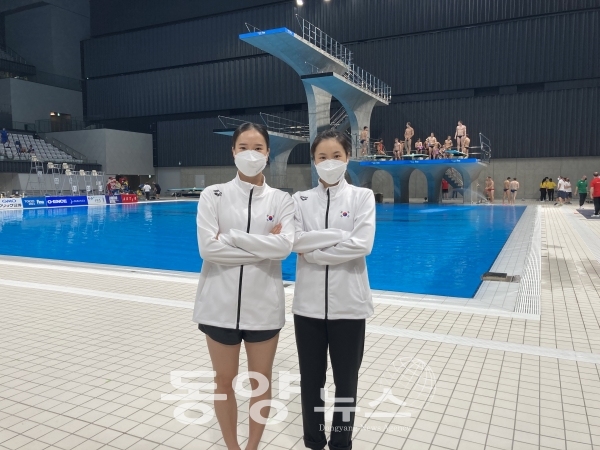2021 FINA 다이빙 월드컵 여자 10m 싱크로에 나선 문나윤(왼쪽)과 권하림 선수 (사진=대한수영연맹 제공)