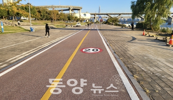 뚝섬한강공원 자전거도로(사진=서울시청 홈페이지)