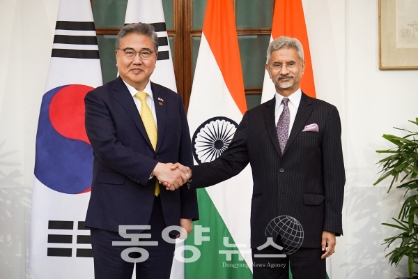 박진 외교부 장관은 7일 인도 뉴델리에서 수브라마냠 자이샨카르 인도 외교장관과 한-인도 외교장관 회담을 가졌다. (사진=외교부 제공)